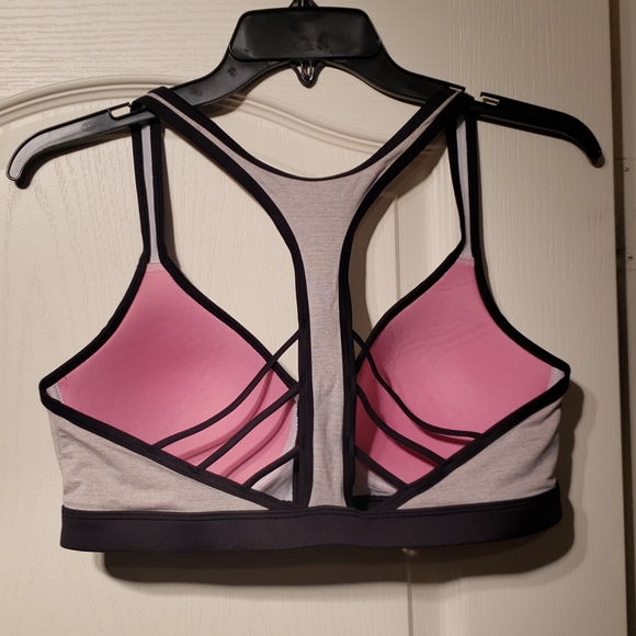 PINK Victoria's secret sports bra - Picture 4 of 5